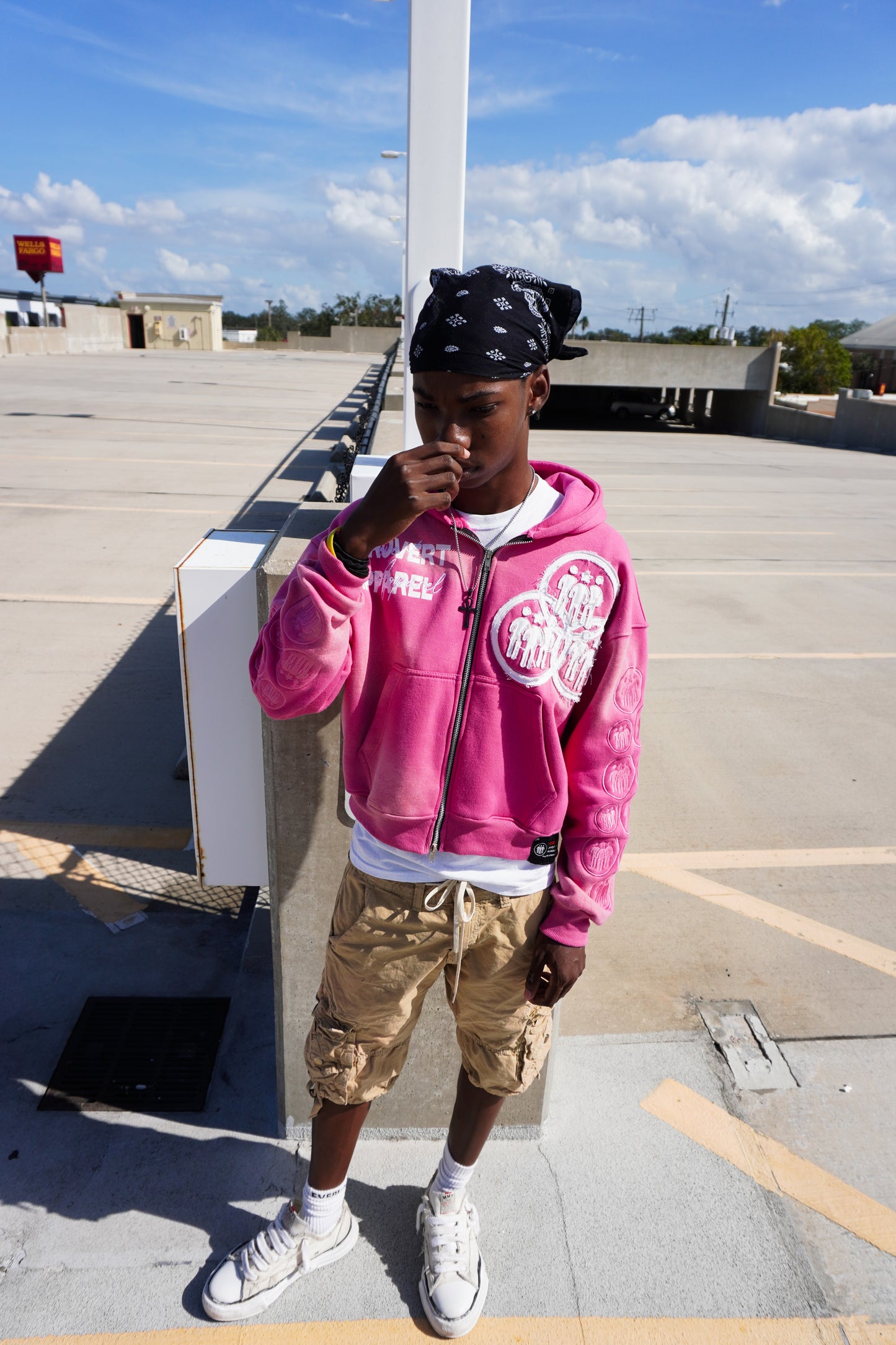 Introvert V2 Zip Up Pink