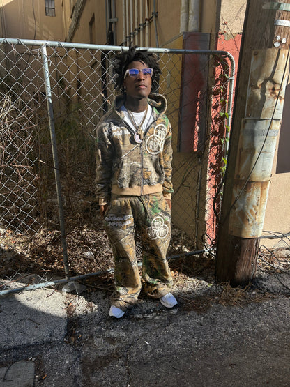Introvert V2 Zip Up Wild Tree